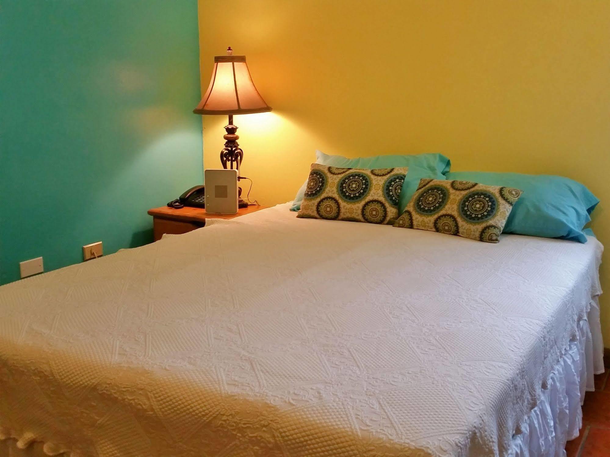 Ababor Suites Guesthouse Vieques Exterior photo